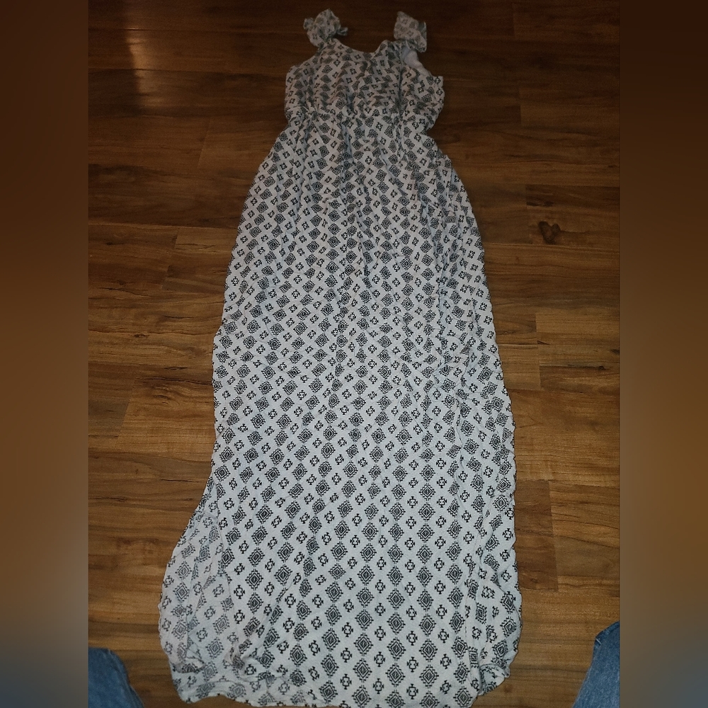 Small dress - Picture 2 of 3